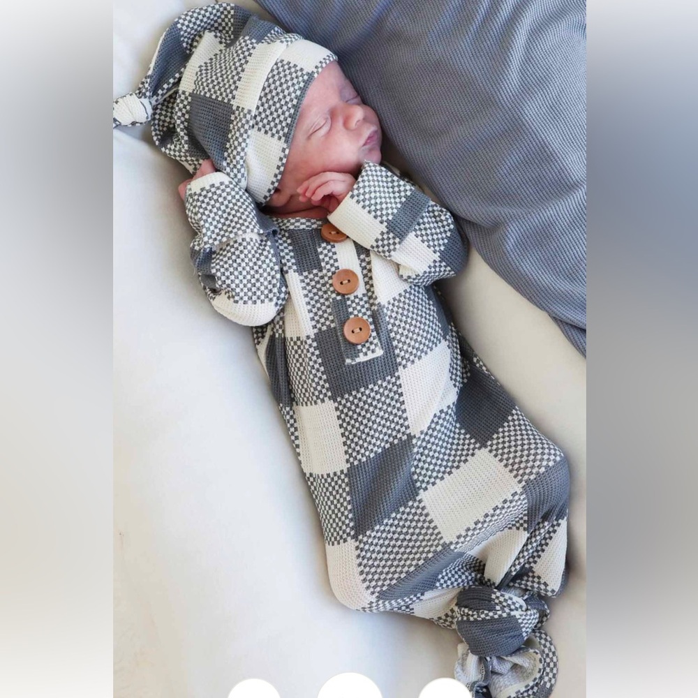 NEW Caden Lane Big Check Waffle Bamboo Newborn Baby Knot Gown & Hat Set | Denim